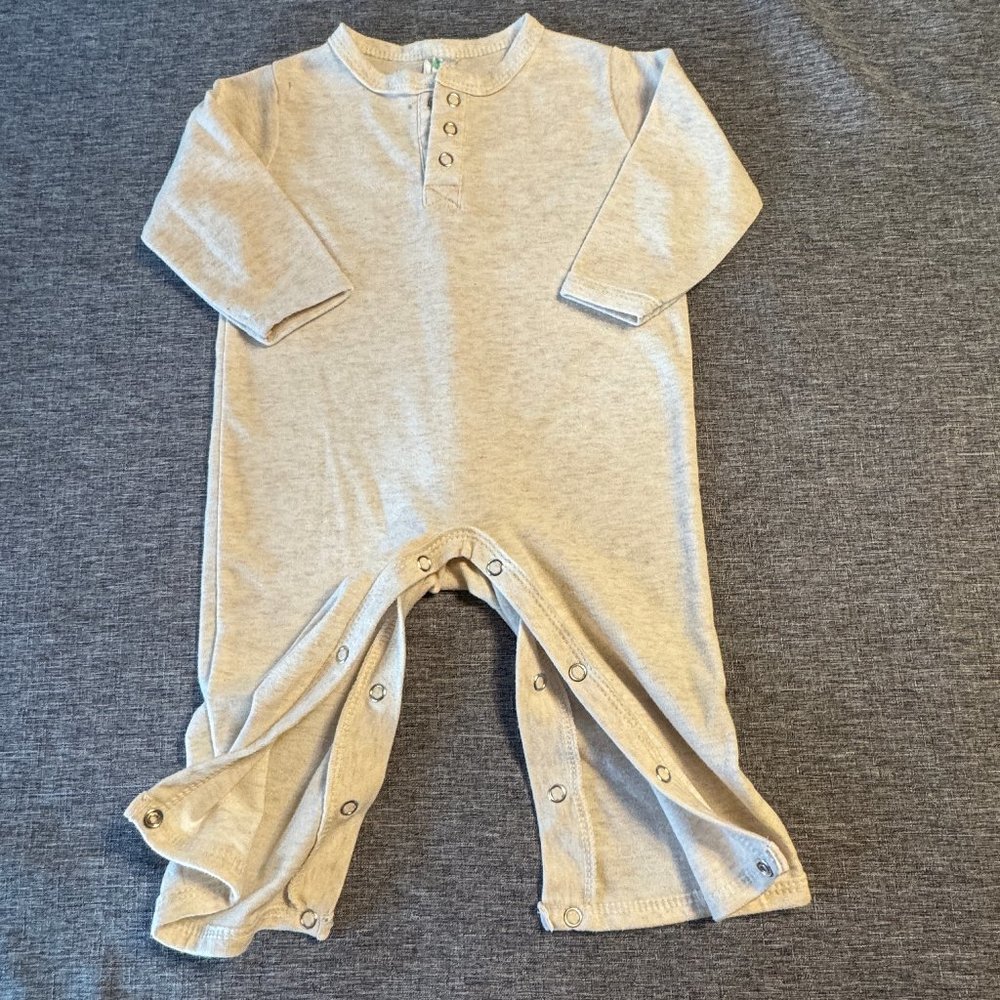 LAUGHING GIRAFFE long sleeve romper / sleeper - beige - Size 6 - 12 mo